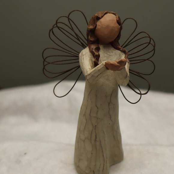 Willow Tree Other - Willow Tree Angel With Affection Figurine Demdaco Susan Lordi 2003 Gift Decor